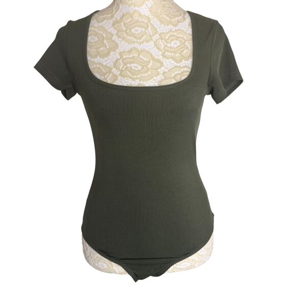 Cider Body Suit Rib Knit Square Neck Blouse Top T Shirt Green S NWOT - Picture 1 of 7